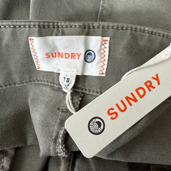 Sunday Revolve Le Soleil Pant Contrast Stripe Frayed Hem in Cactus Size 28 NWT - Picture 7 of 12